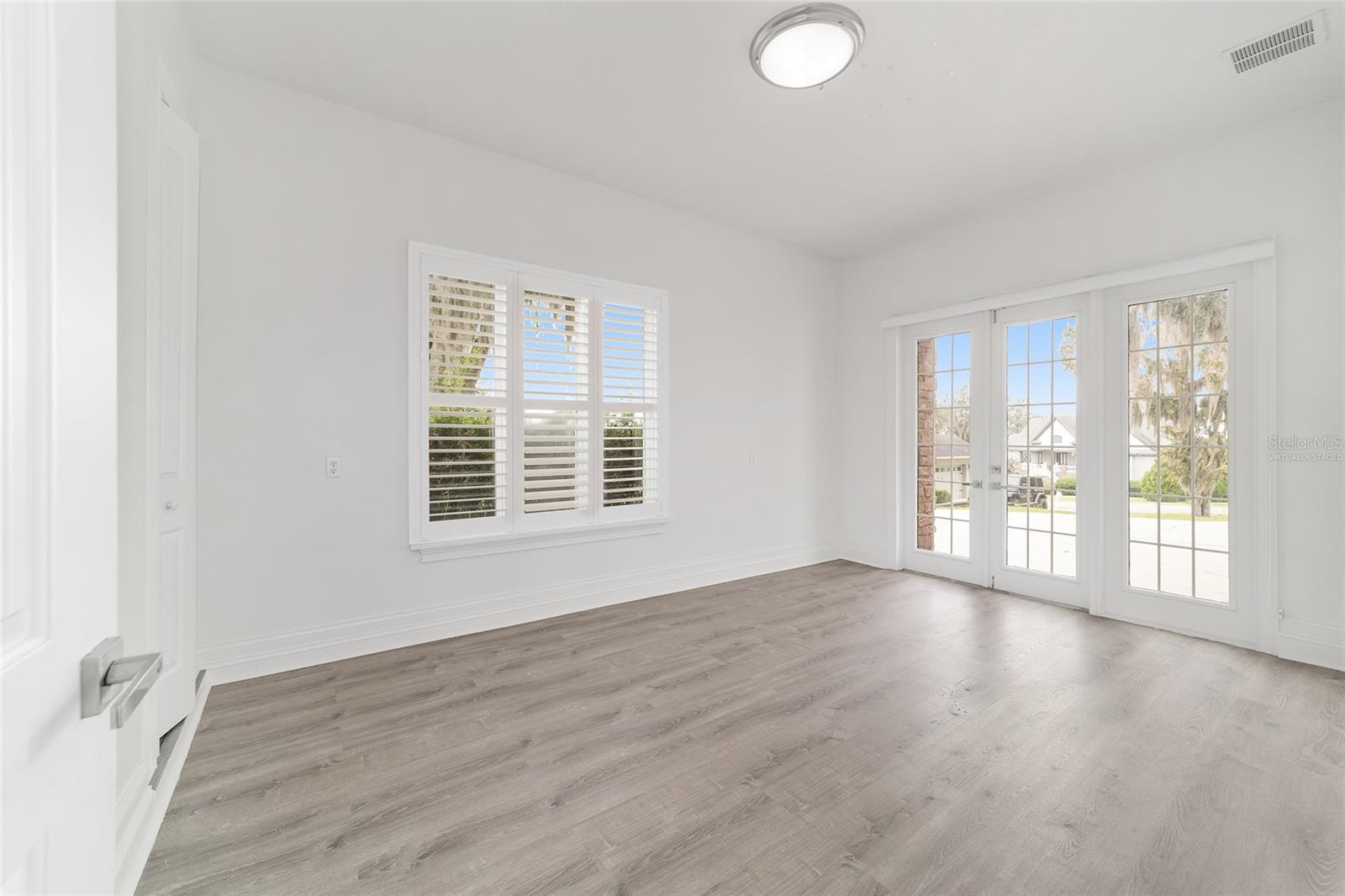 WHITE OAK VILLAGE PH 02 - Residential