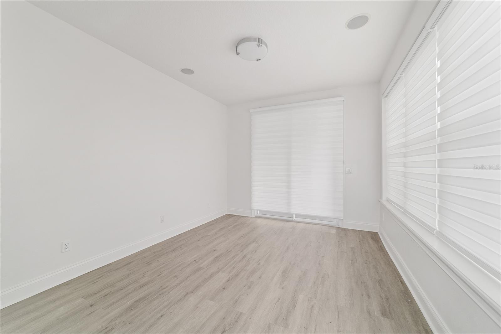 WHITE OAK VILLAGE PH 02 - Residential