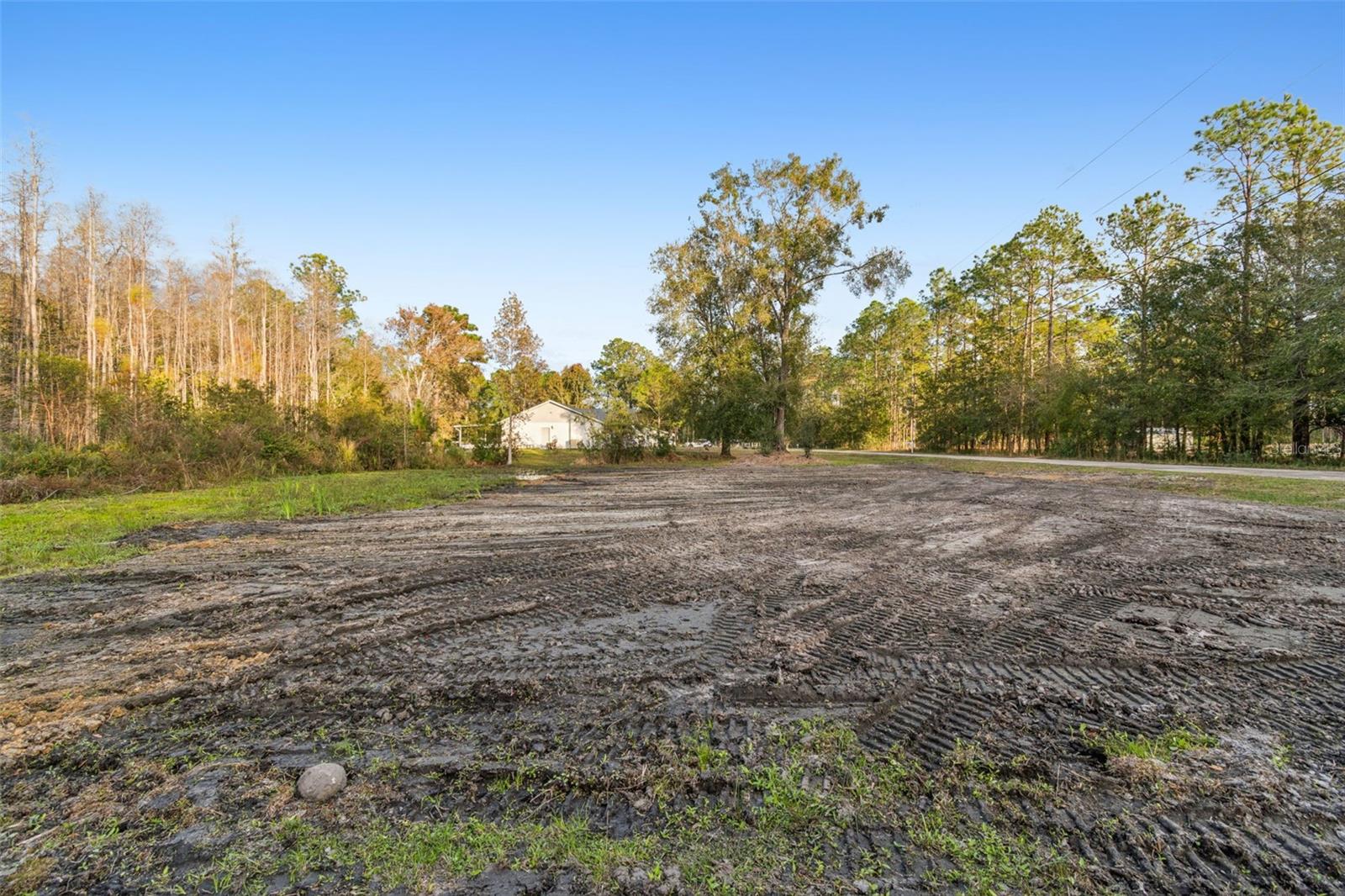 QUAIL HOLLOW PINES - Land