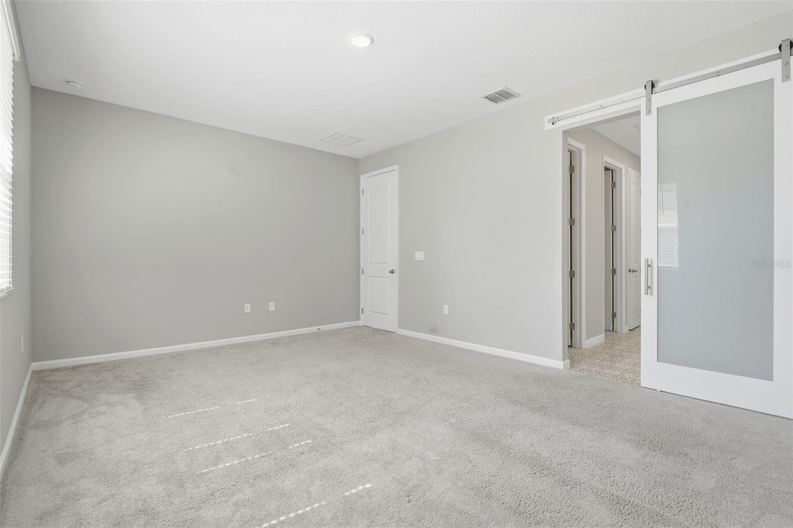 SEASONS/SILVER BASIN - Residential