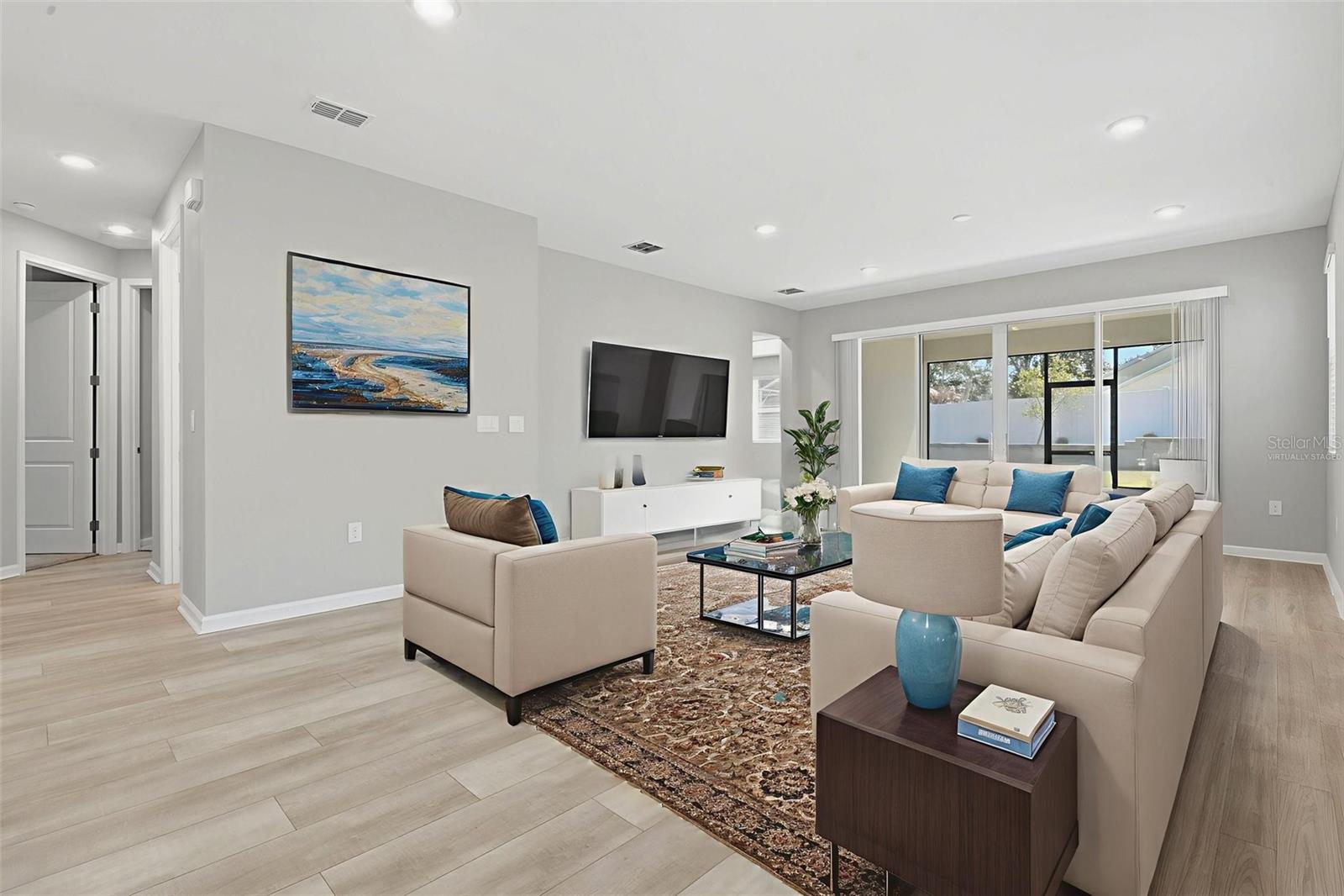 SEASONS/SILVER BASIN - Residential