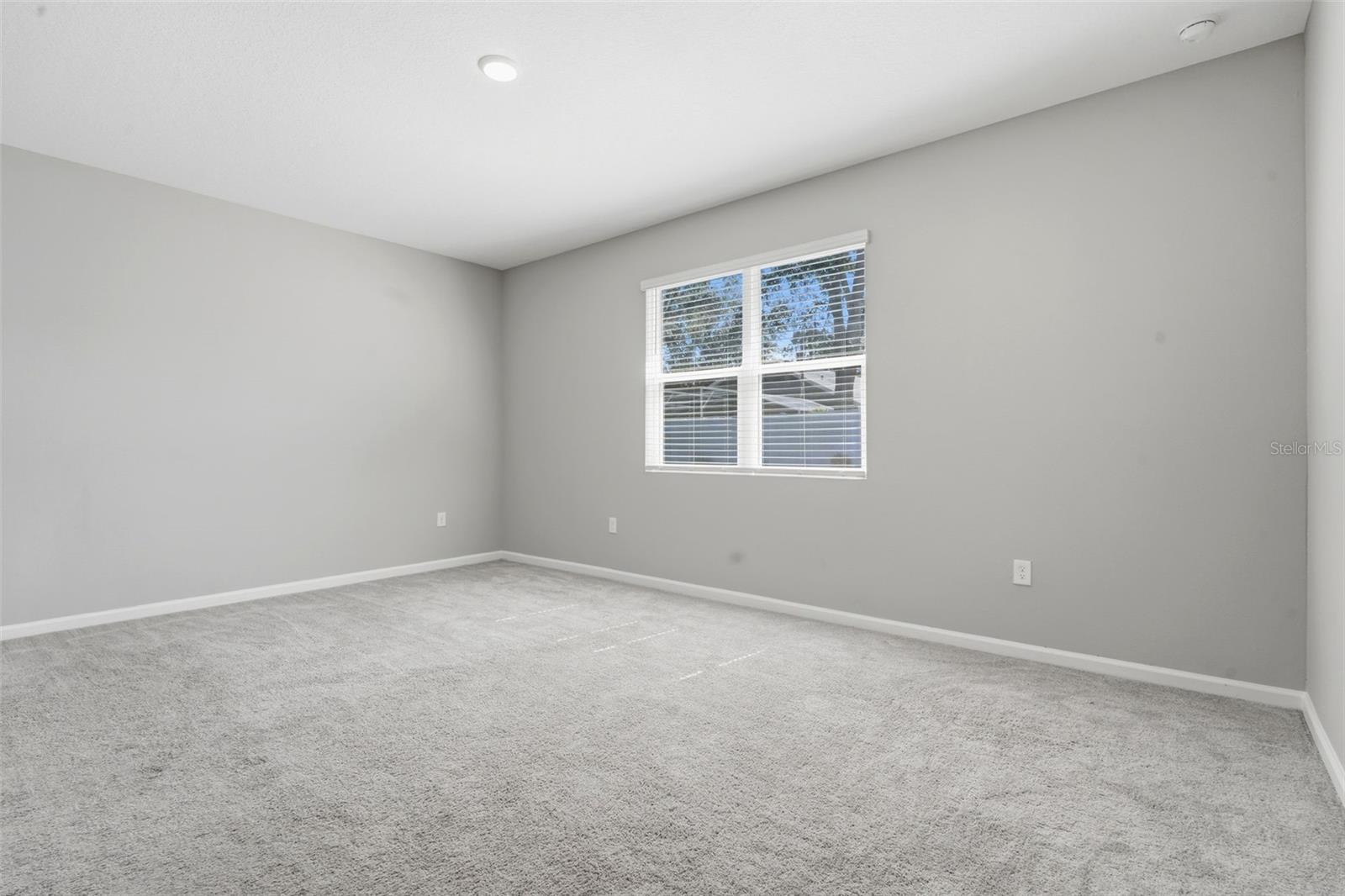 SEASONS/SILVER BASIN - Residential