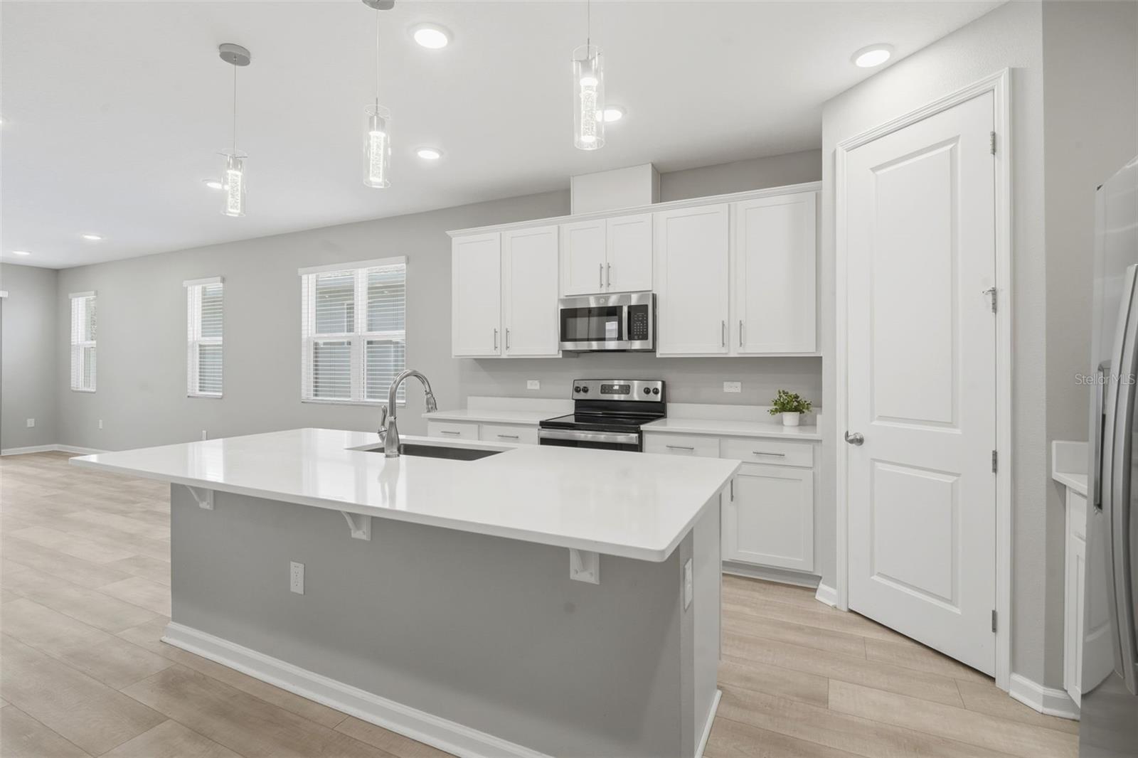 SEASONS/SILVER BASIN - Residential