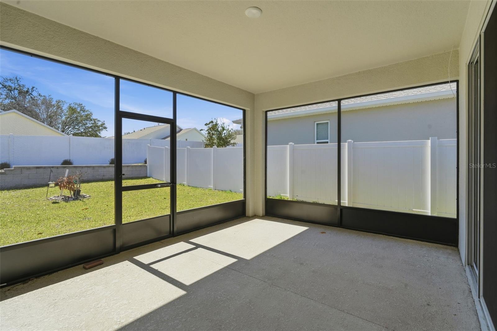 SEASONS/SILVER BASIN - Residential