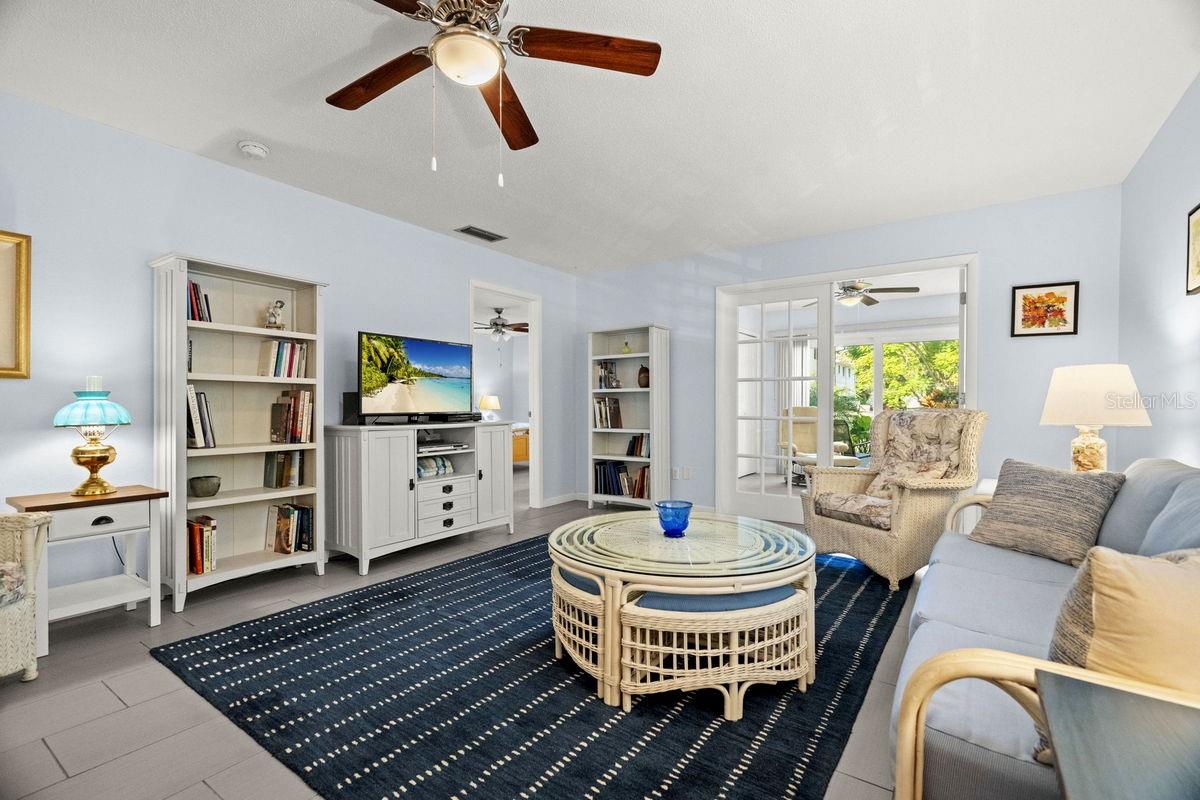 DOUGLAS ARMS - Residential