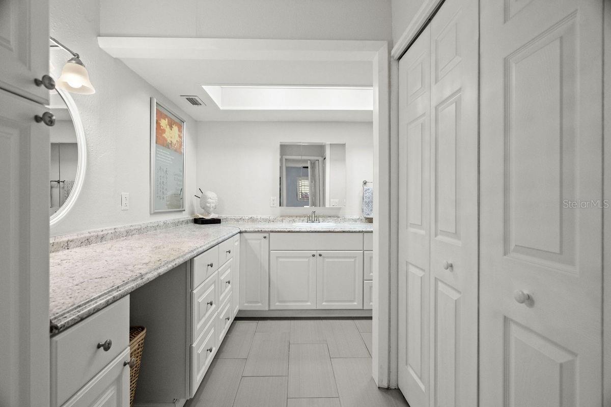 DOUGLAS ARMS - Residential