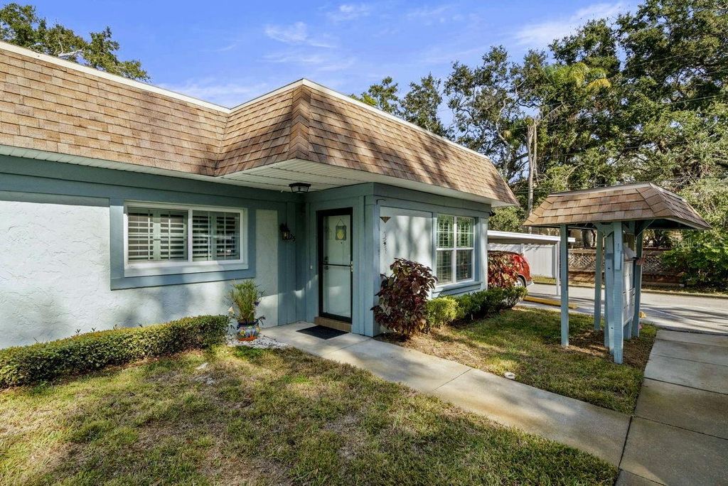 Photo of 870 Loch Linnhe Lane #125, Dunedin, FL 34698 (MLS # TB8459102)