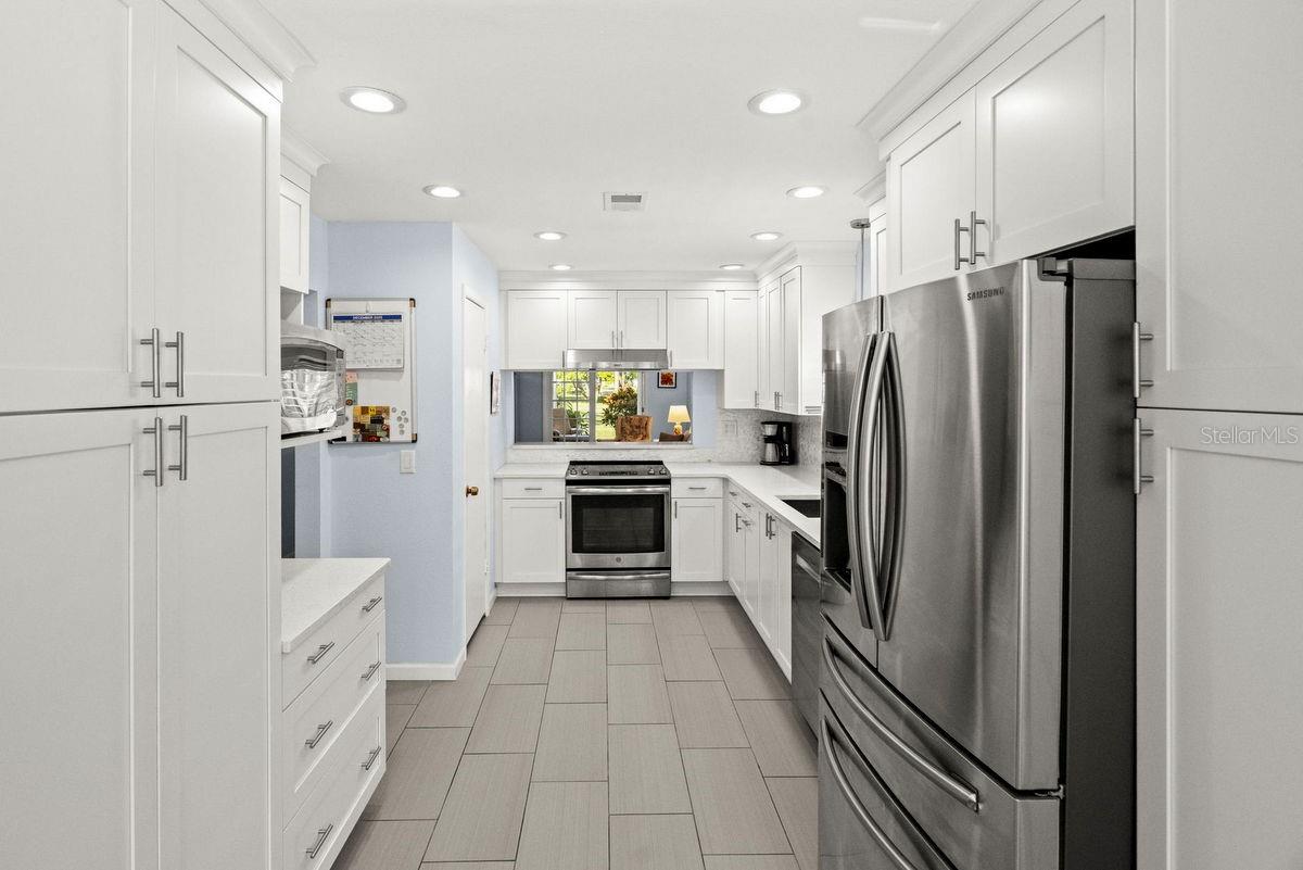 DOUGLAS ARMS - Residential