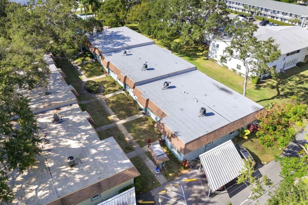 DOUGLAS ARMS - Residential