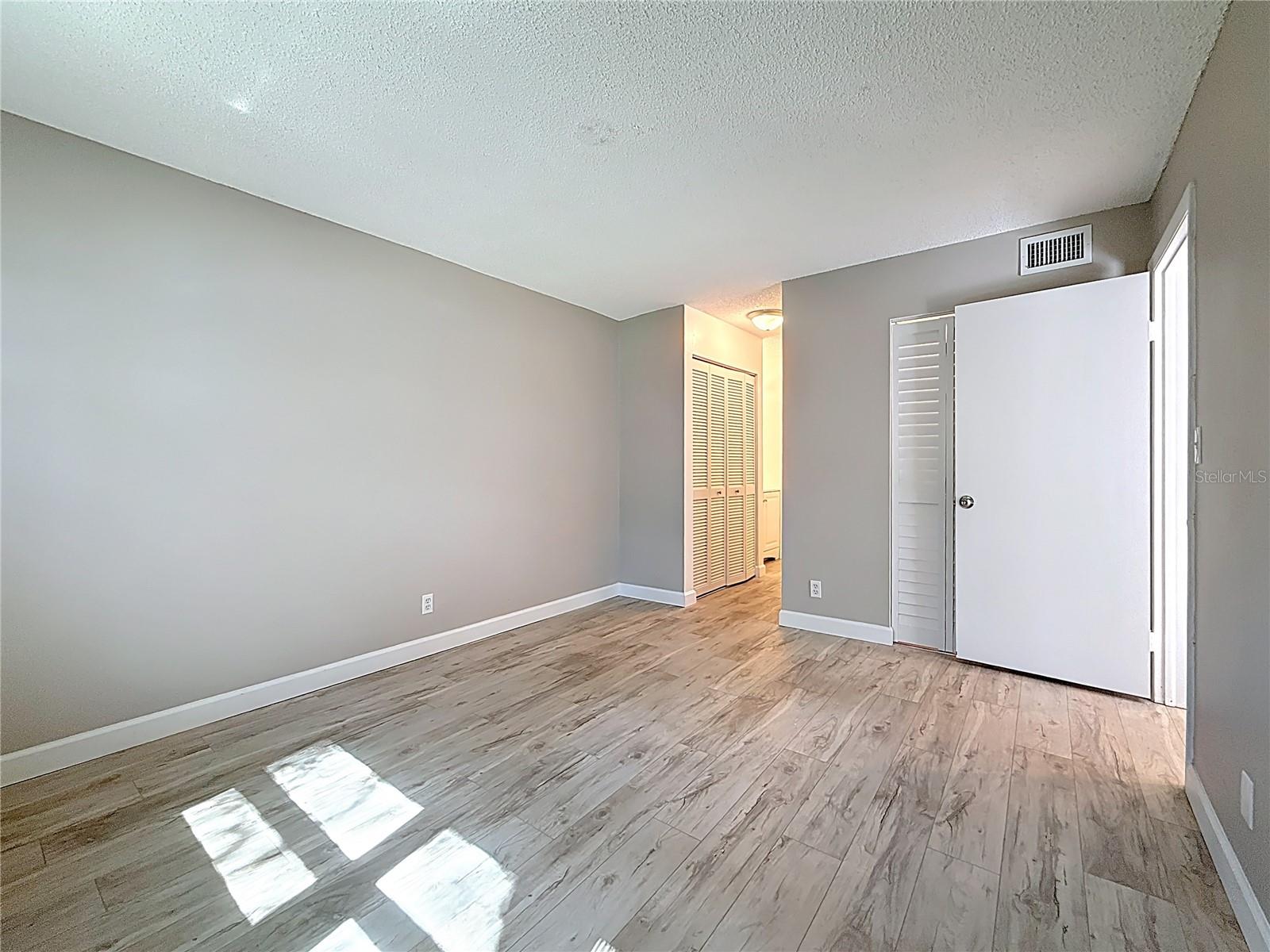 WATERS EDGE 2 CONDO - Residential