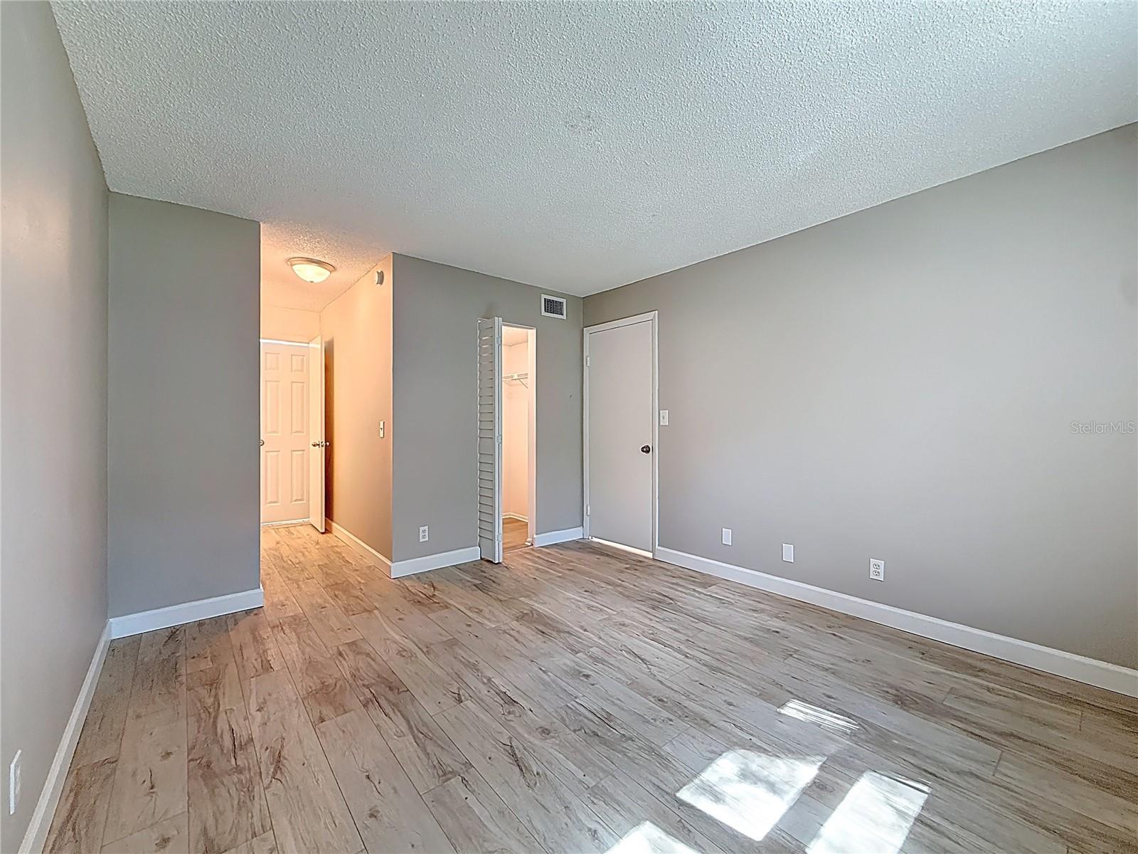 WATERS EDGE 2 CONDO - Residential