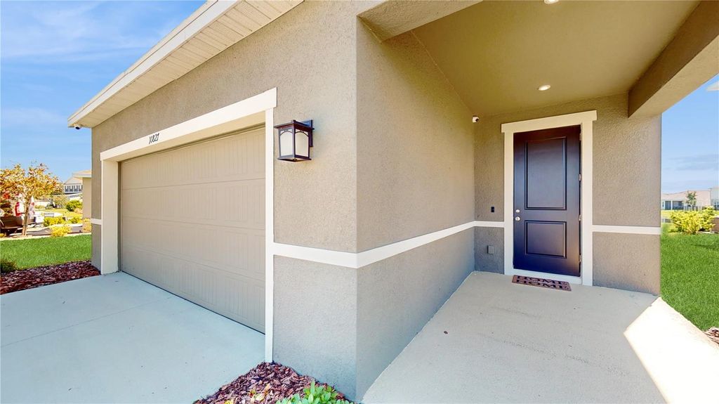 Photo of 10827 High Noon Trail, Parrish, FL 34219 (MLS # TB8509119)