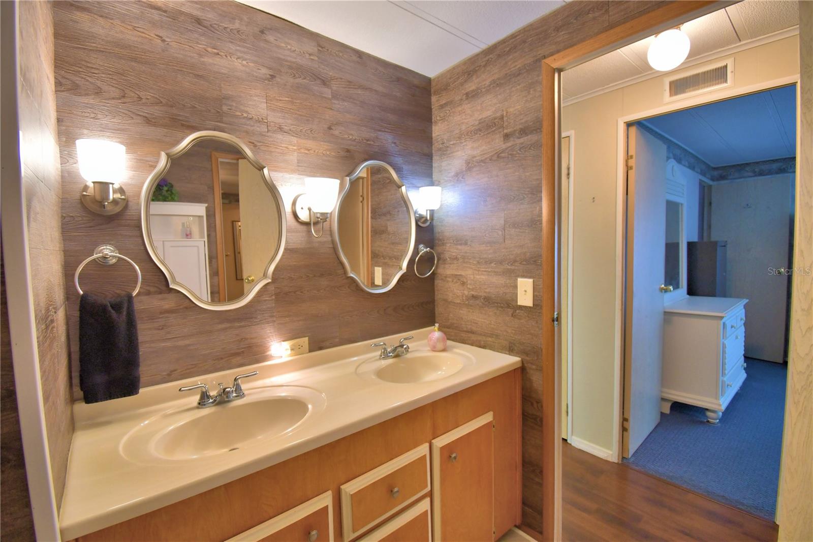 OAKWOOD ESTATES - Residential
