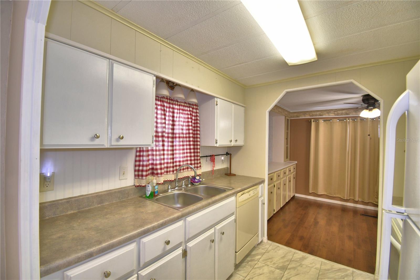 OAKWOOD ESTATES - Residential