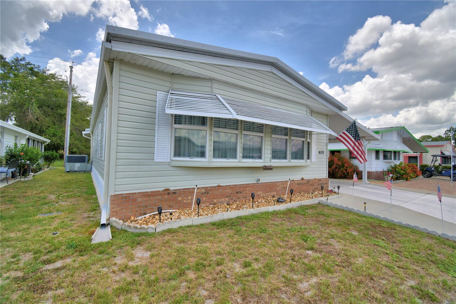 4115 ROLLING OAKS DRIVE