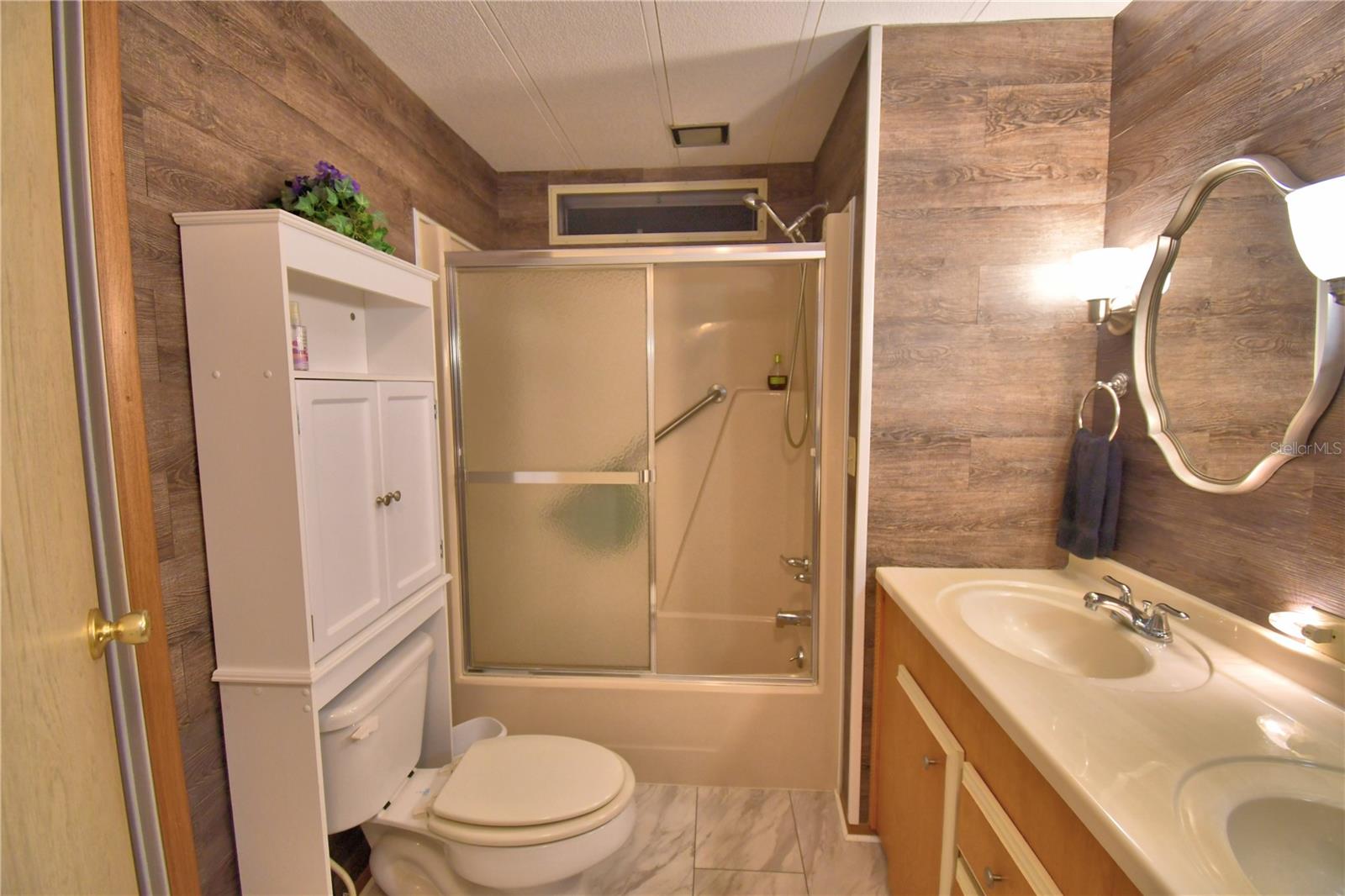 OAKWOOD ESTATES - Residential