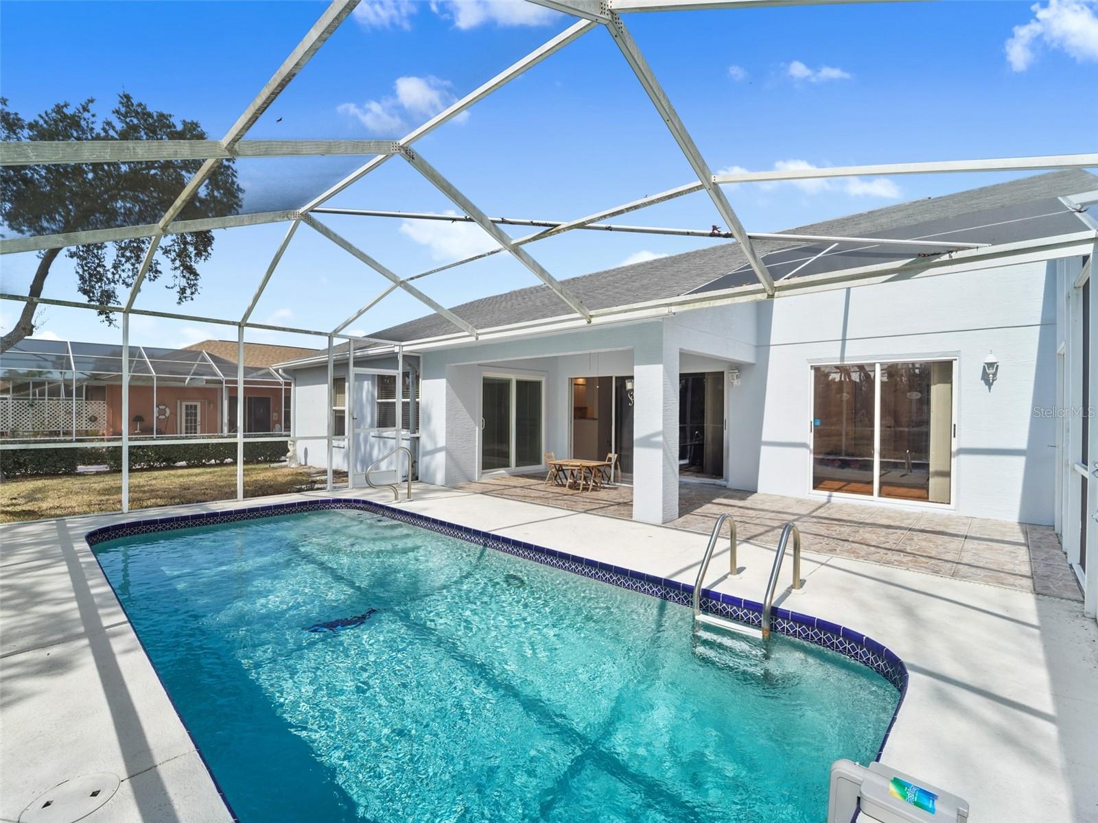 FAIRWAY OAKS - Residential