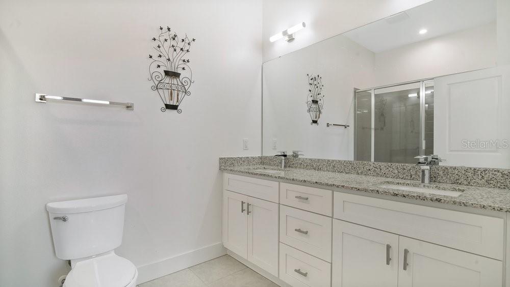 SOHO/LAKESIDE PH 1 BLDG 4 - Residential