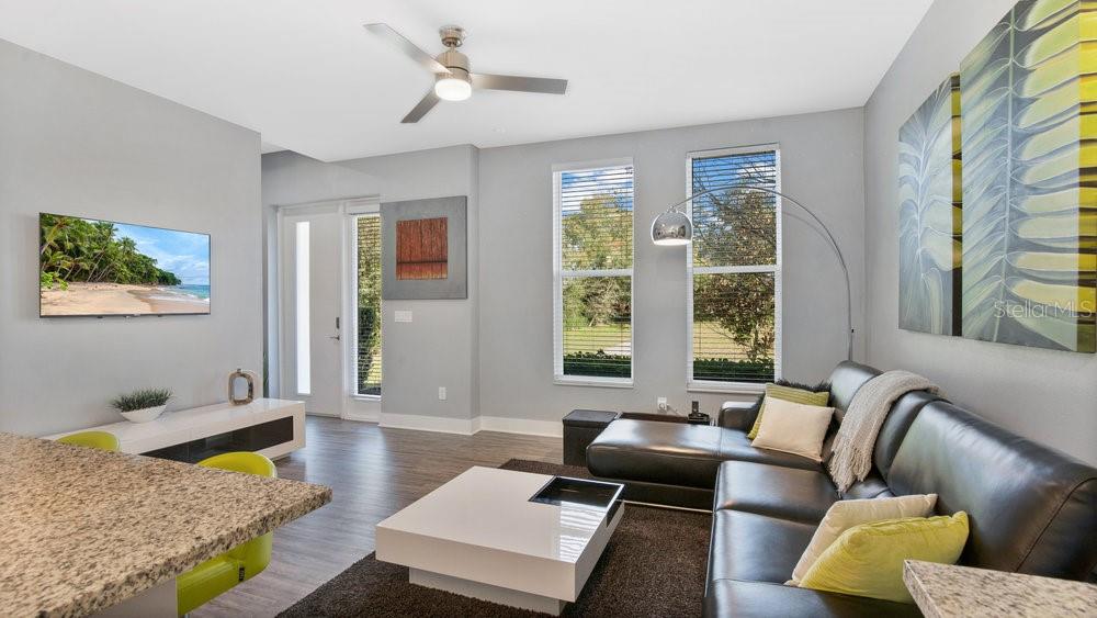 SOHO/LAKESIDE PH 1 BLDG 4 - Residential