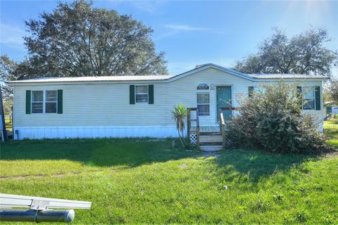 A home in PLANT CITY