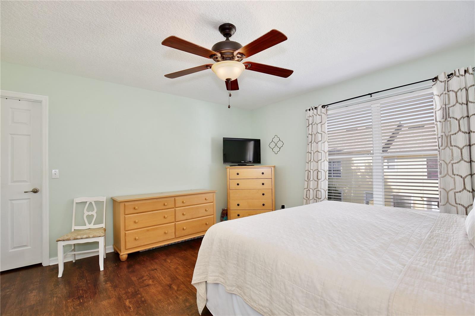 WALDEN CHASE - Residential