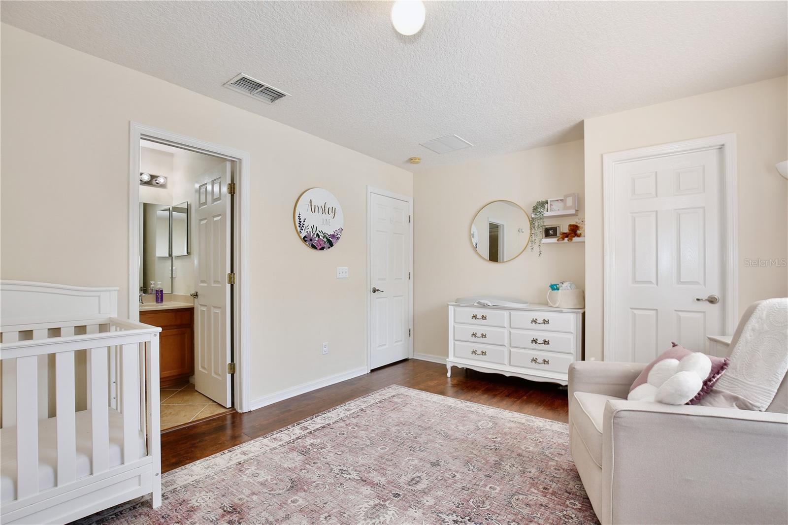 WALDEN CHASE - Residential