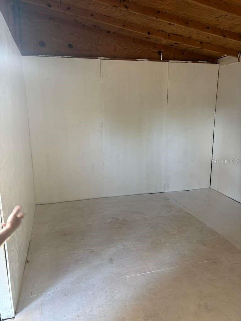 SHANNON OAKS - Residential