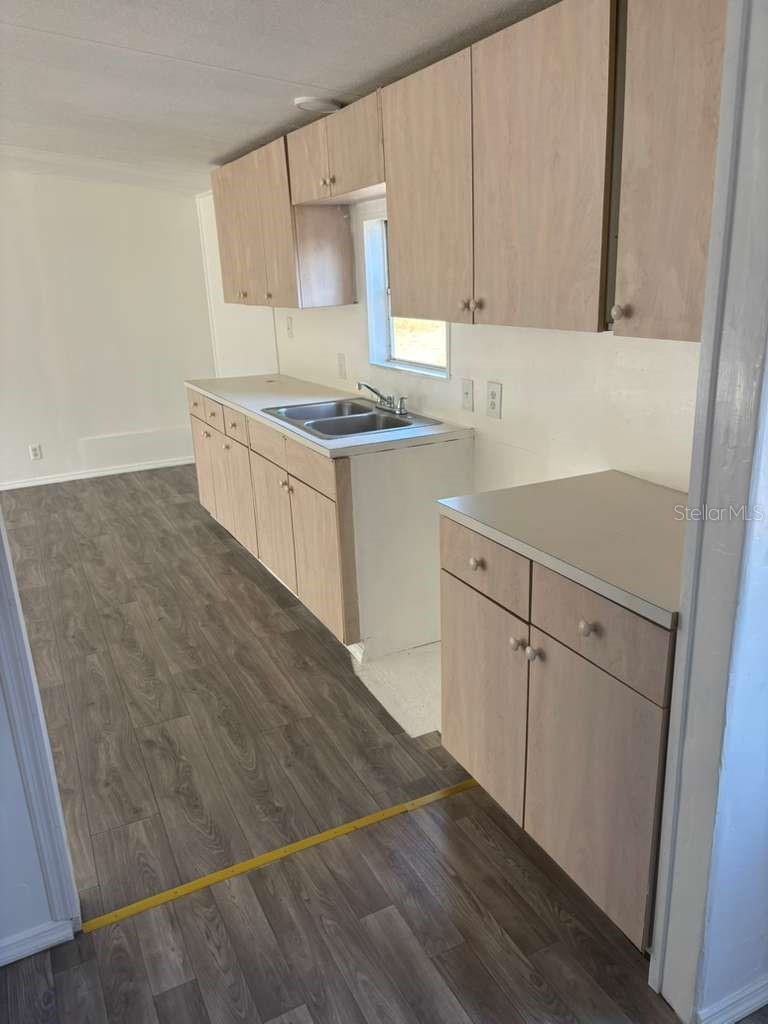 SHANNON OAKS - Residential