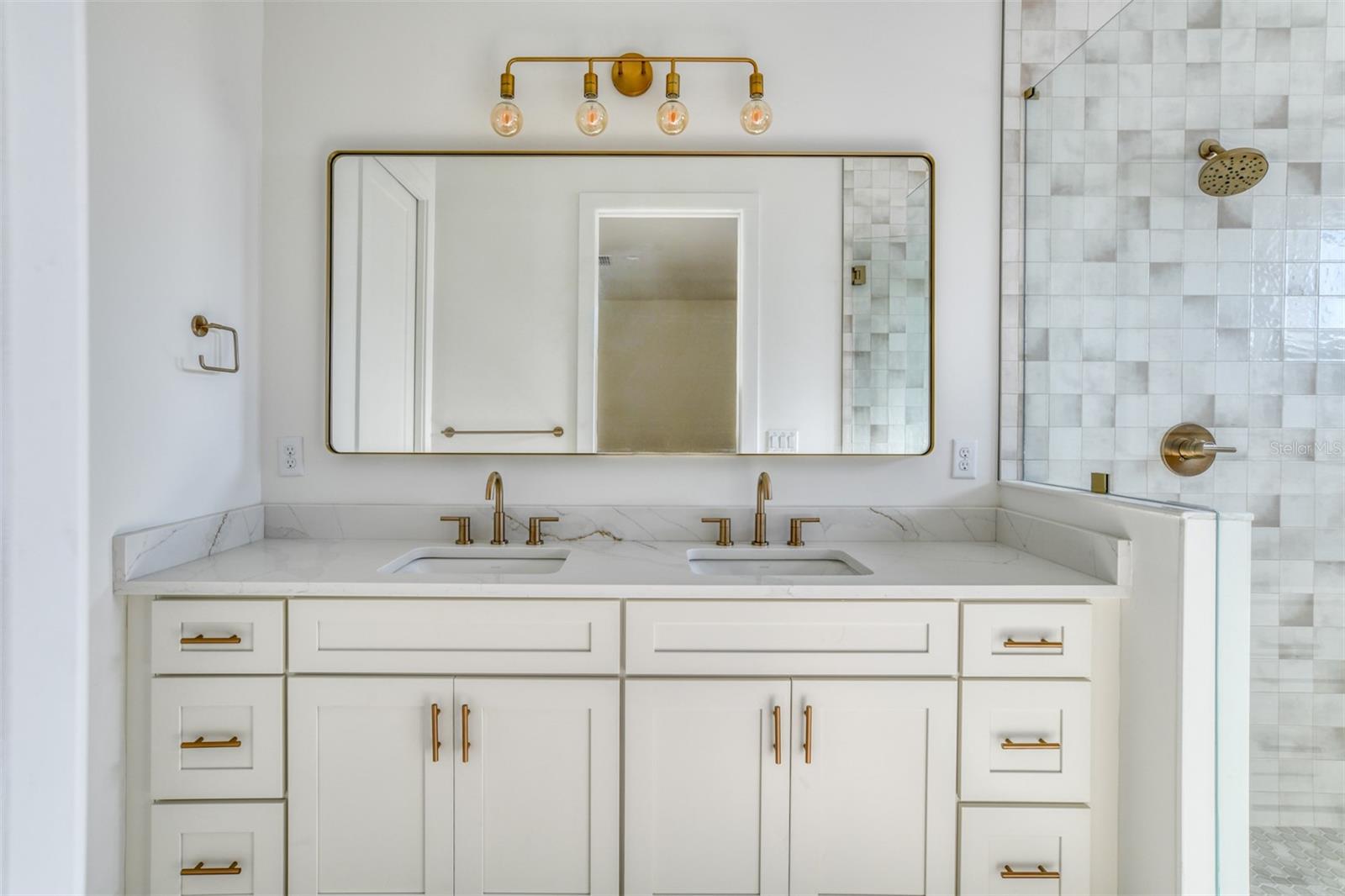 RS GARNETT SUB - Residential