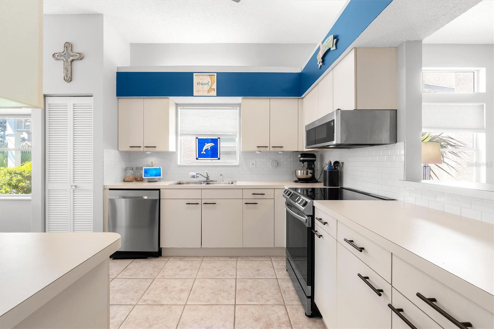 COASTAL POINT 2ND PH - Residential