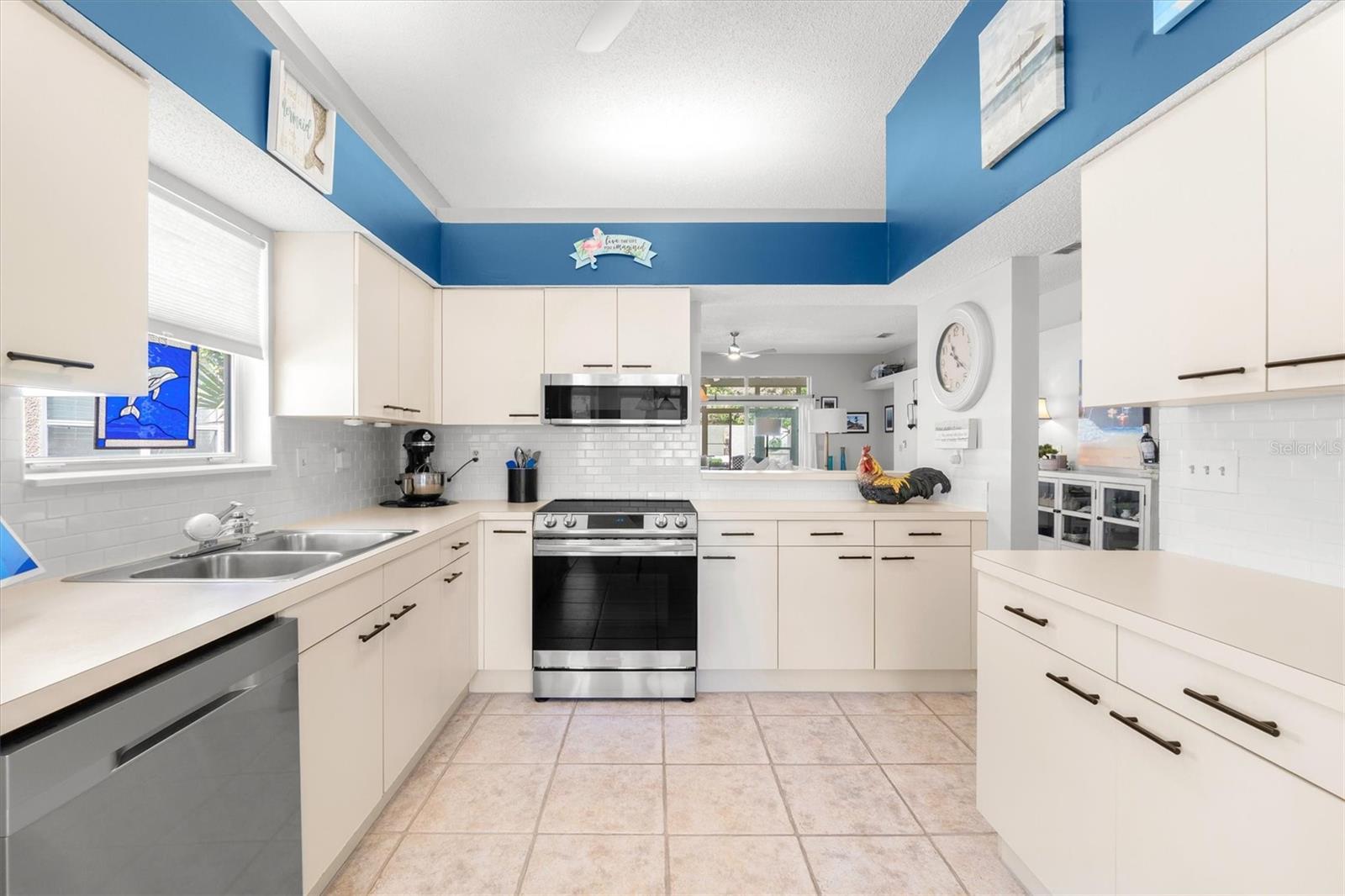 COASTAL POINT 2ND PH - Residential