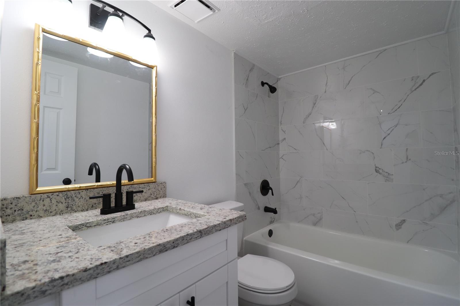 PRESIDENTIAL MANOR UNIT 2A - Residential