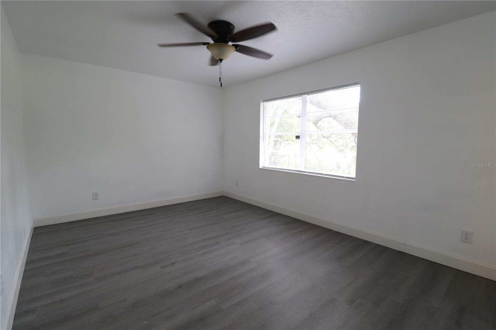 PRESIDENTIAL MANOR UNIT 2A - Residential