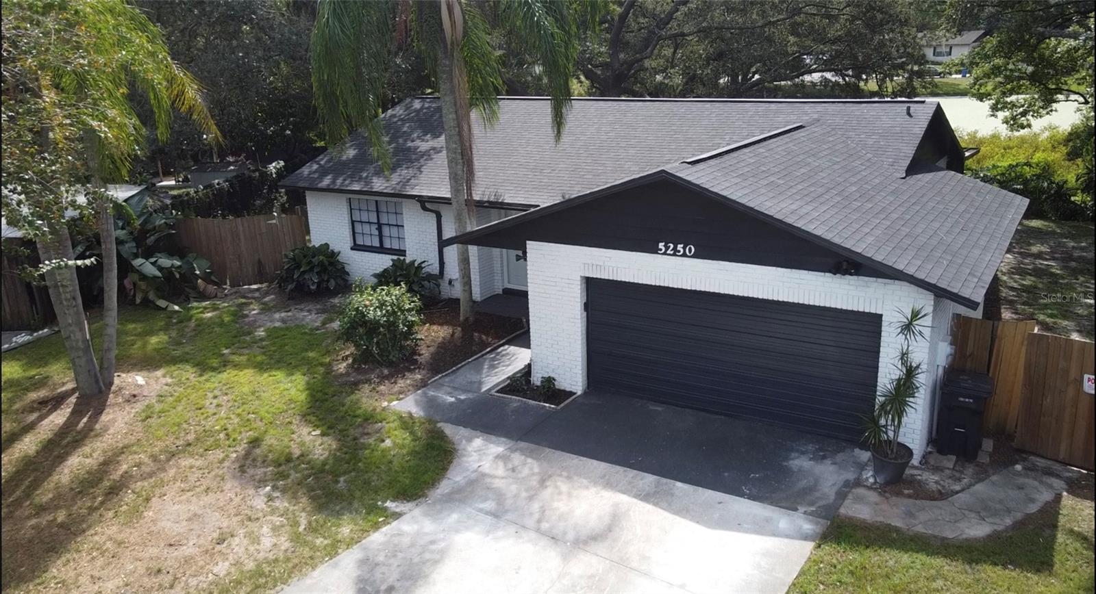 PRESIDENTIAL MANOR UNIT 2A - Residential