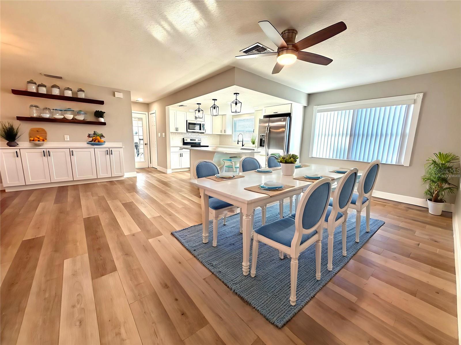 HOLIDAY LAKES WEST - Residential