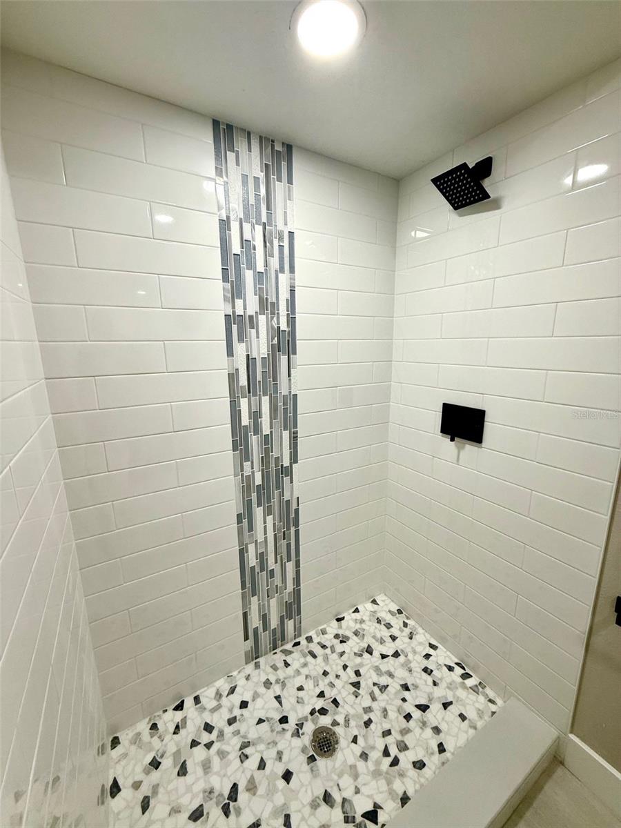 HOLIDAY LAKES WEST - Residential