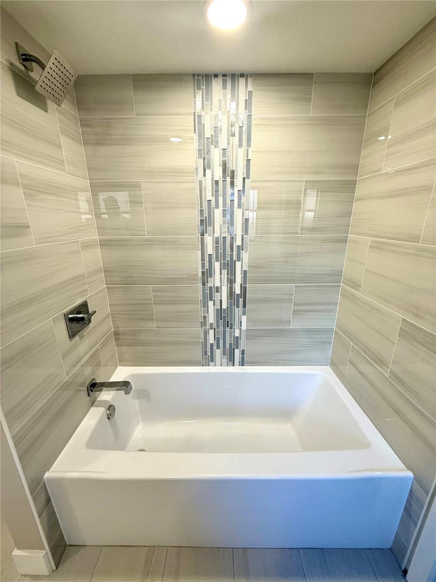 HOLIDAY LAKES WEST - Residential