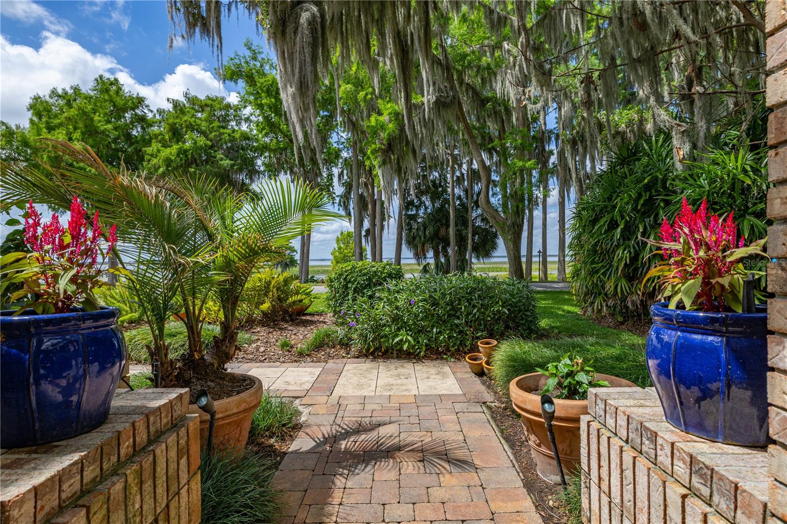 REGAL BAY - Residential
