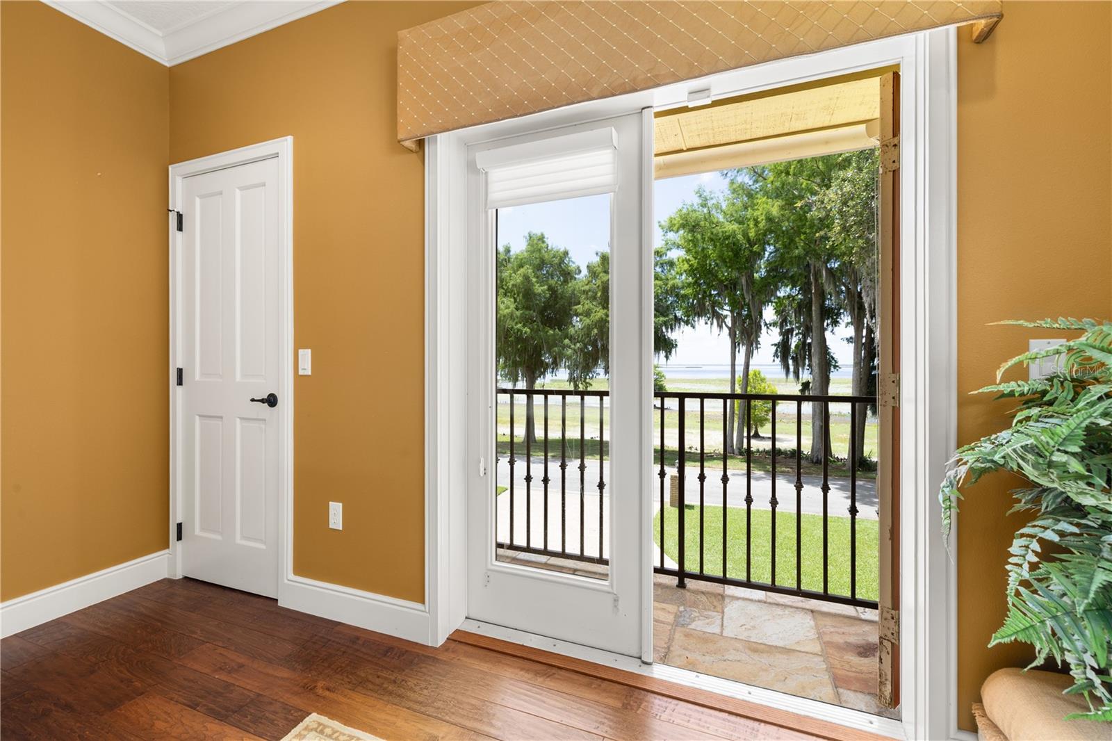 REGAL BAY - Residential