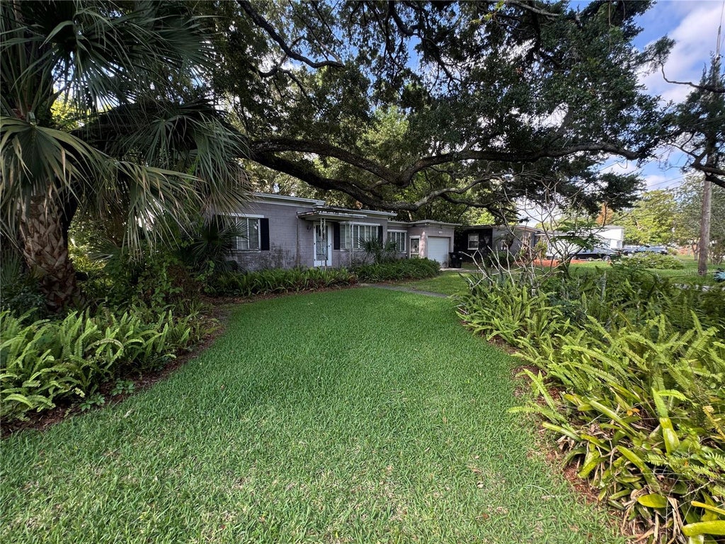Photo of 2420 E Marks Street, Orlando, FL 32803 (MLS # O6419667)