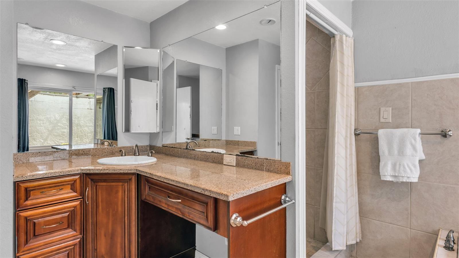 FOX RUN - Residential