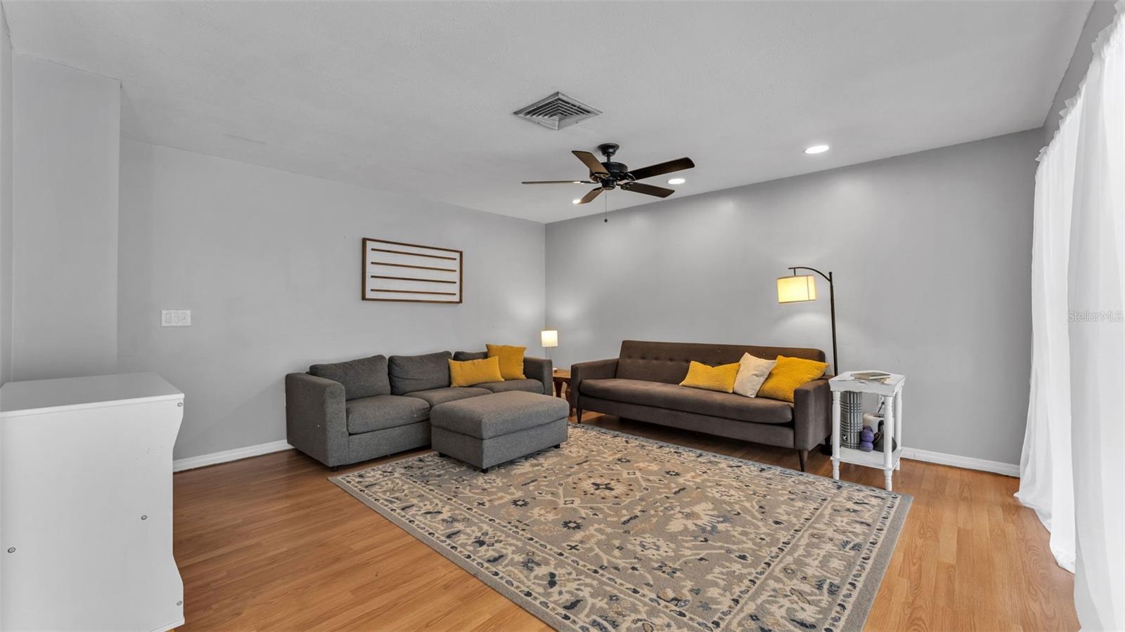 FOX RUN - Residential