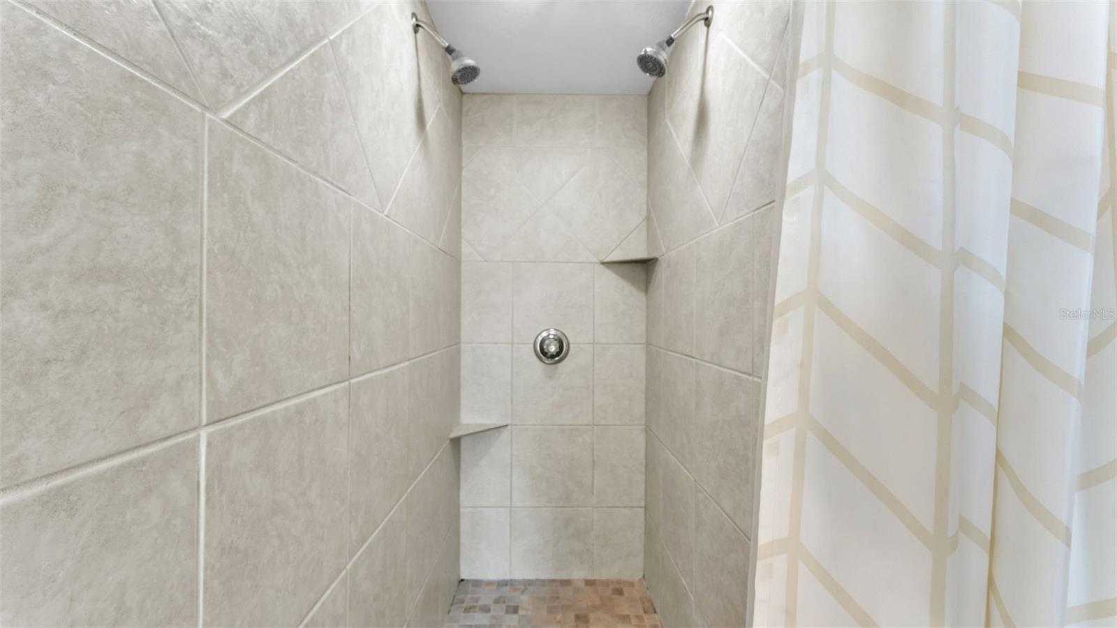 FOX RUN - Residential