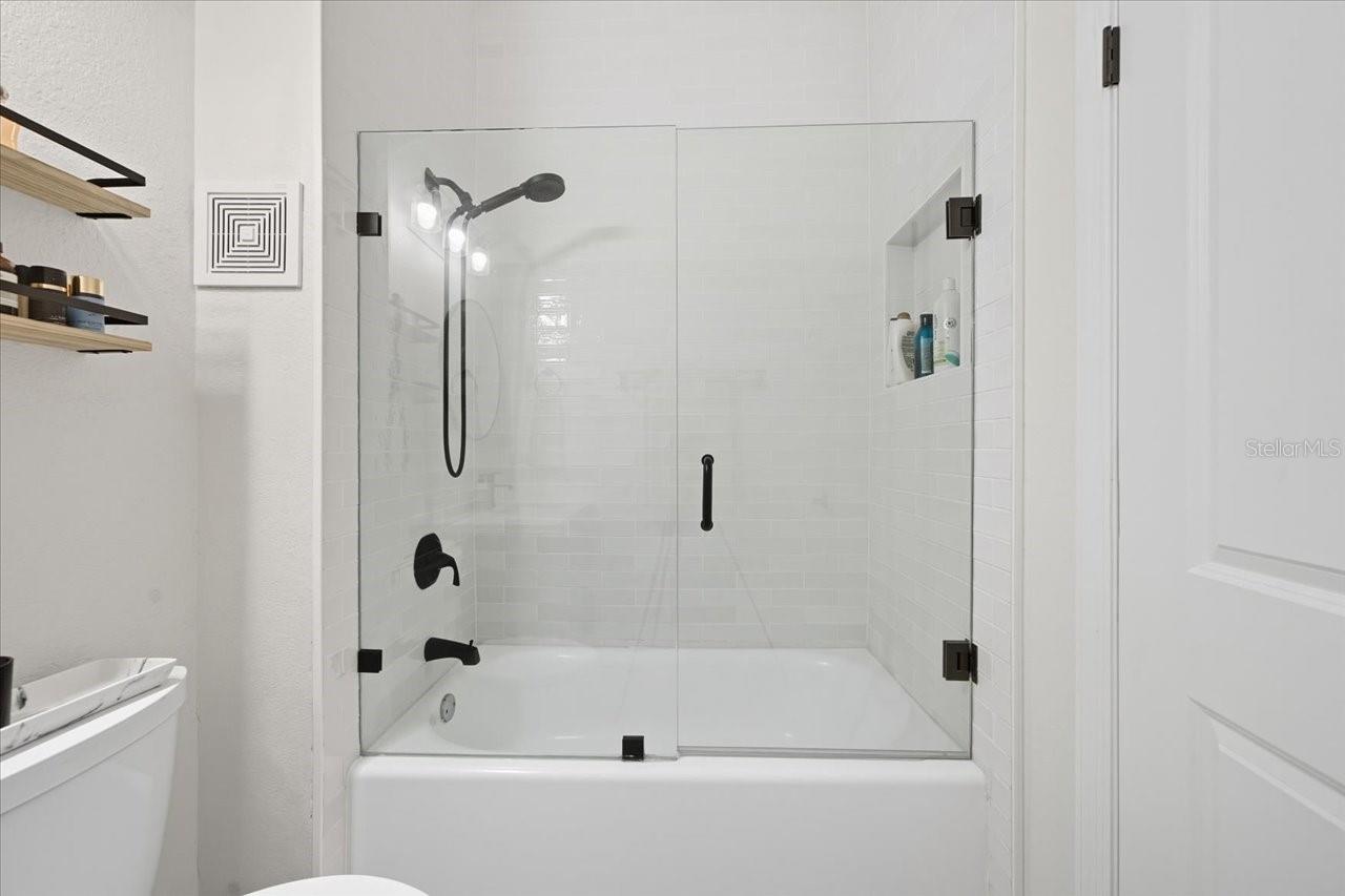ISLAND PLACE A CONDO - Residential