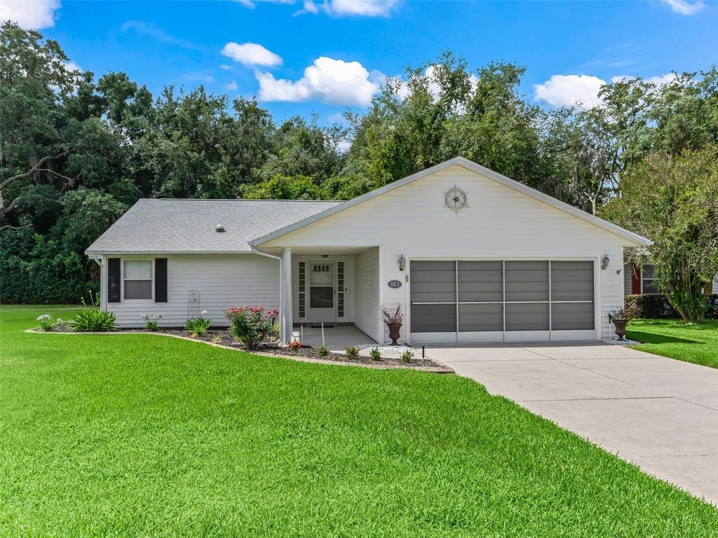 Photo of 1103 Ben Hope Dr, Leesburg, FL 34788 (MLS # G5112634)