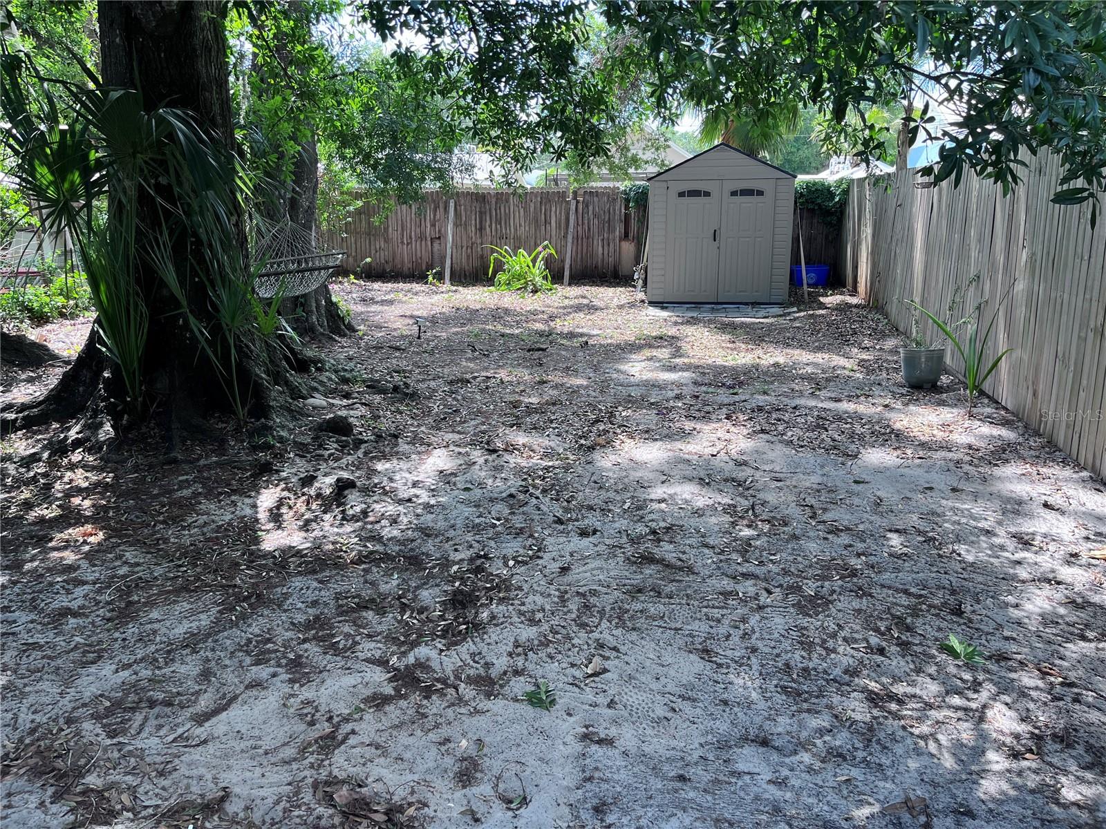 ROSEDALE MANOR - Residential Lease