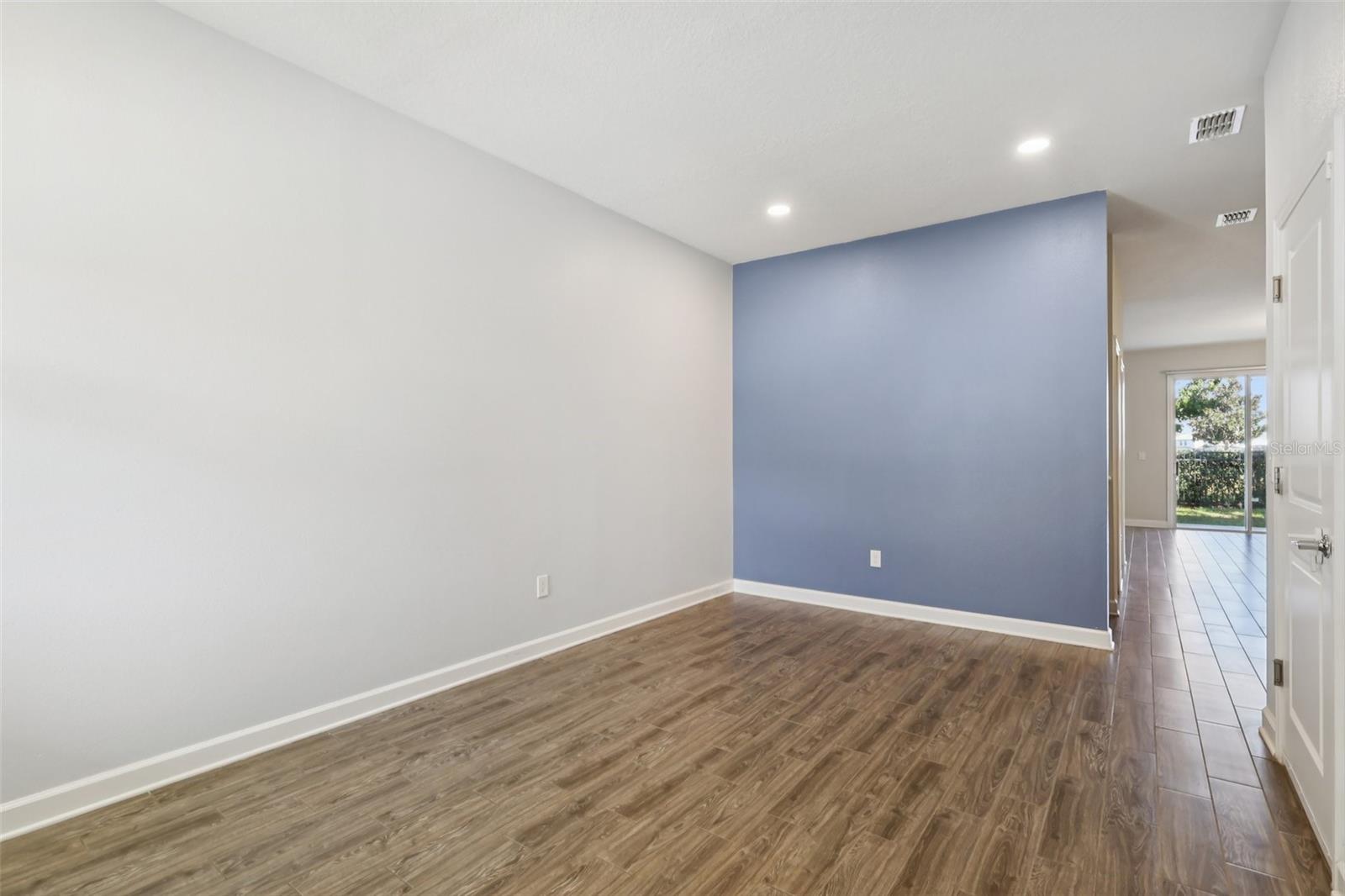 STOREY LAKE TR K - Residential