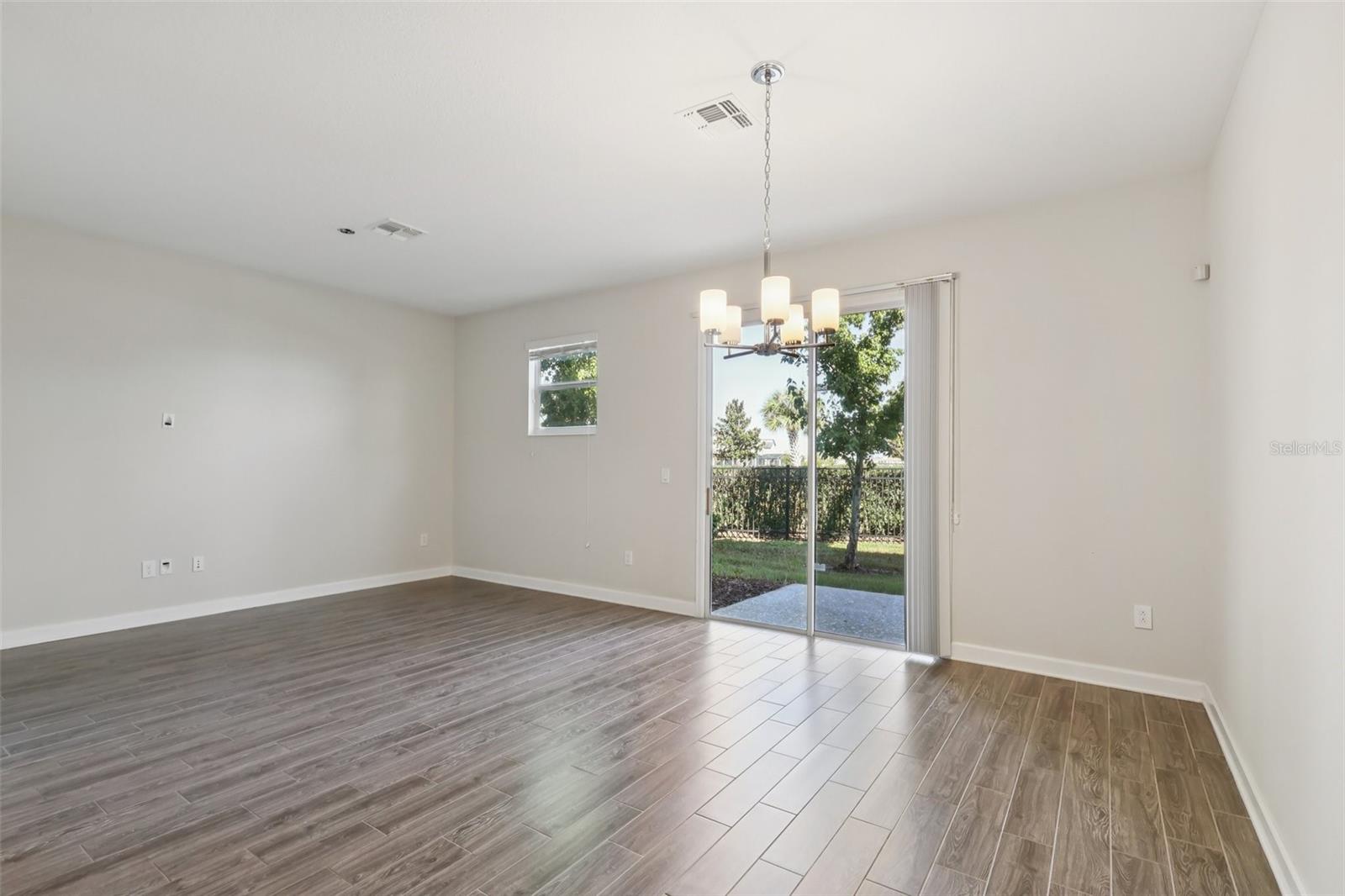 STOREY LAKE TR K - Residential