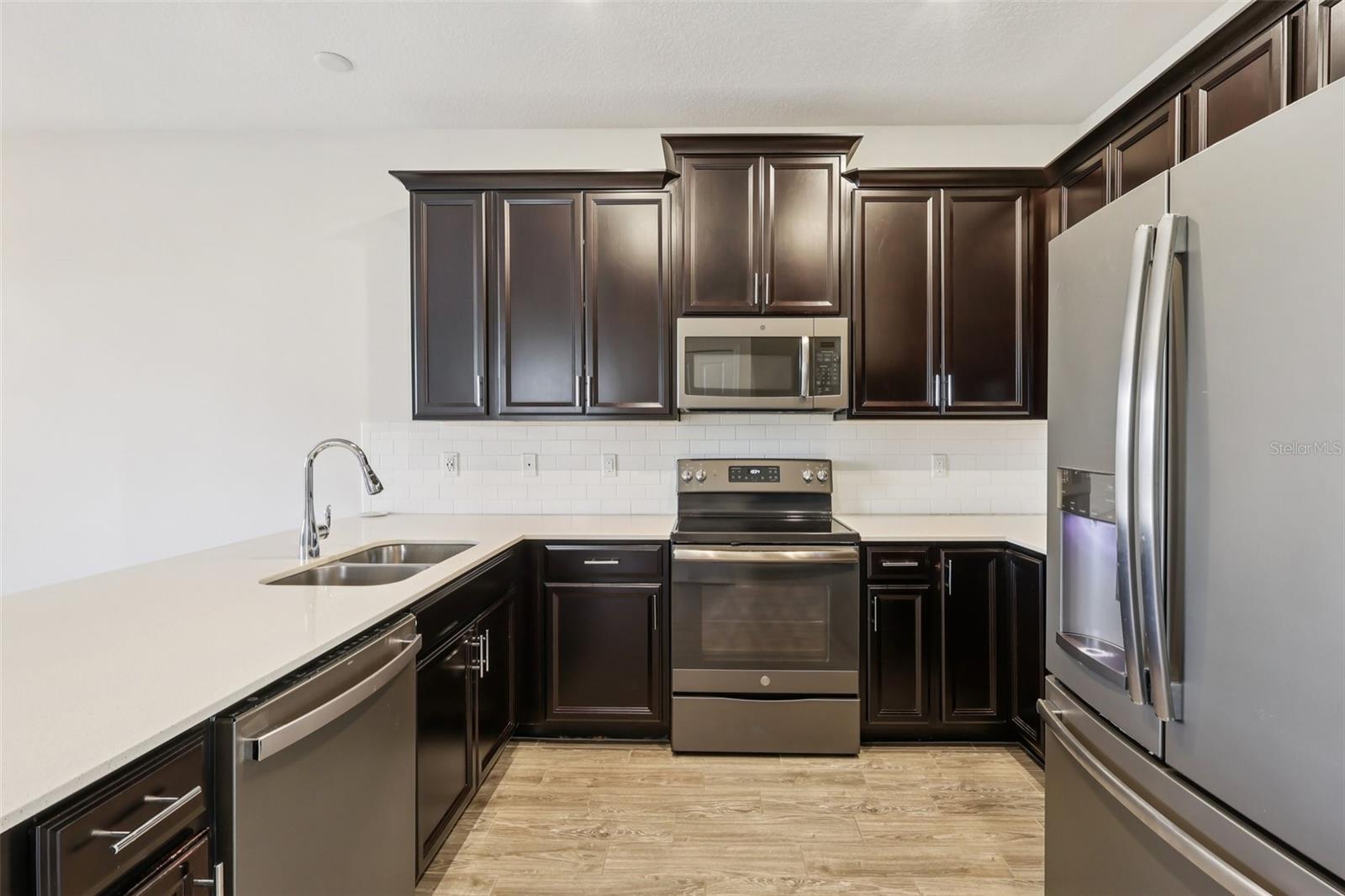 STOREY LAKE TR K - Residential