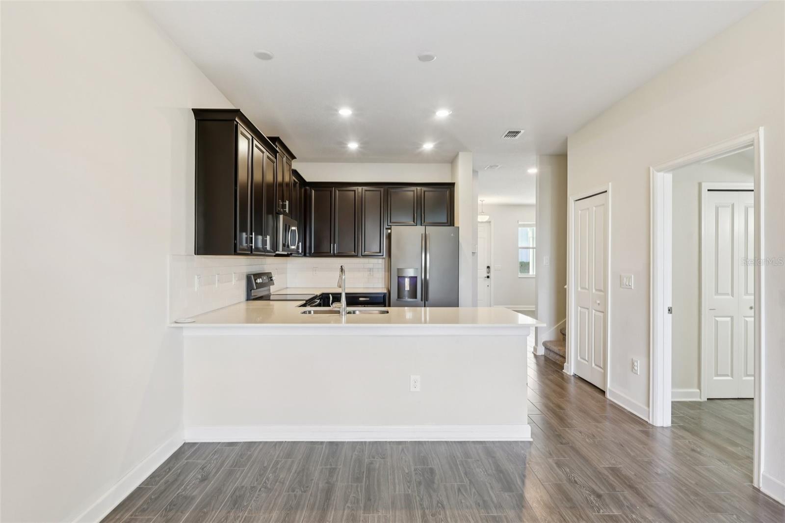STOREY LAKE TR K - Residential